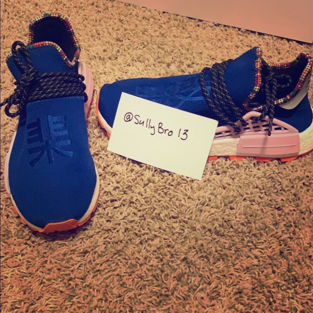 Human races with box slightly used